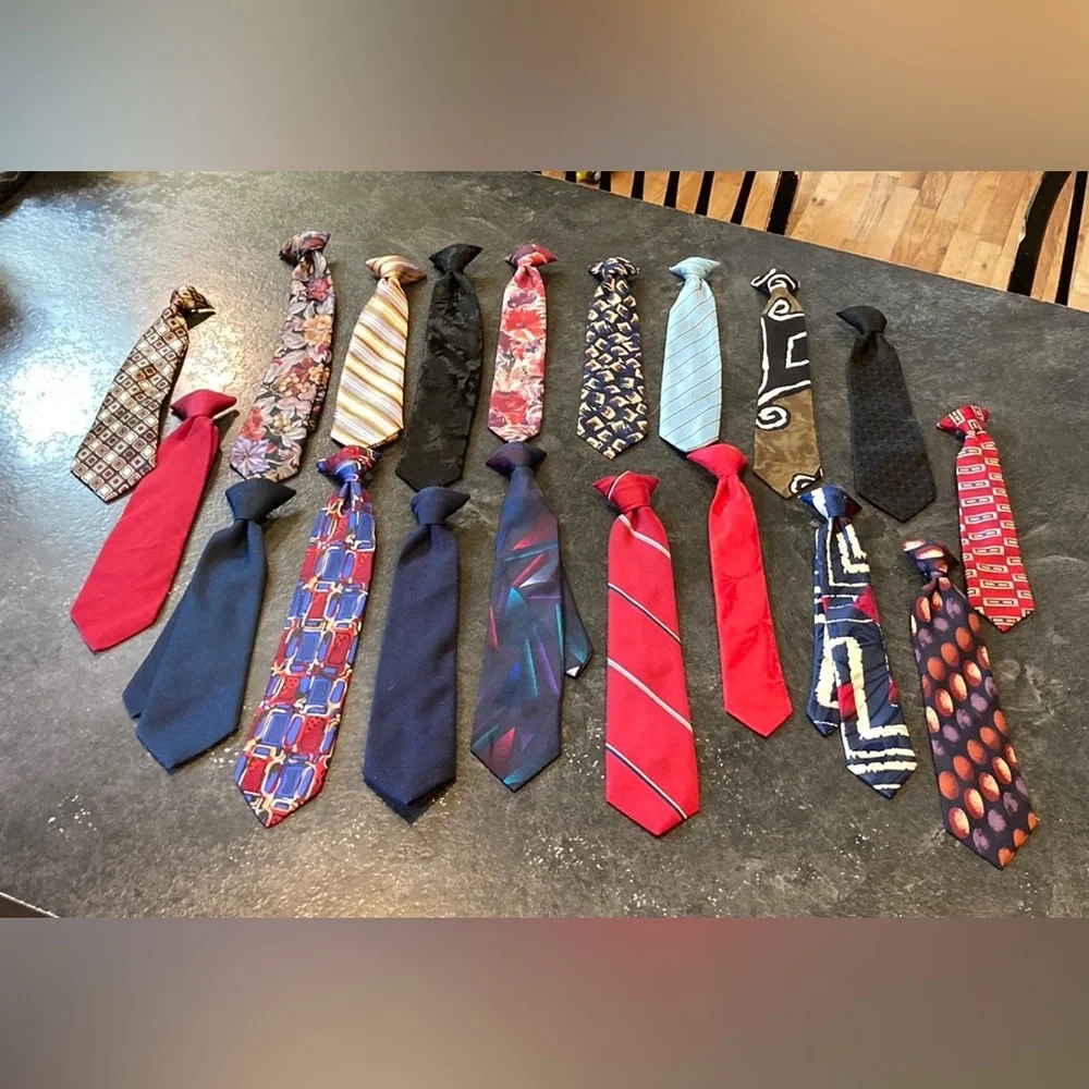 Boys lot of 19 clip on ties